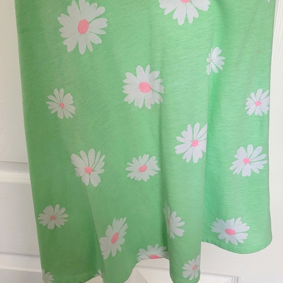 🌼 Wonder Nation Light Green Daisy Print Sunflower Dress – Size Large (Girls) 🌼 - Picture 3 of 5